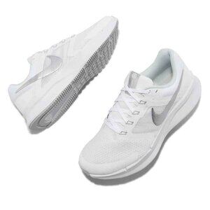 Nike Womens Run Swift 3 running shoes size 9